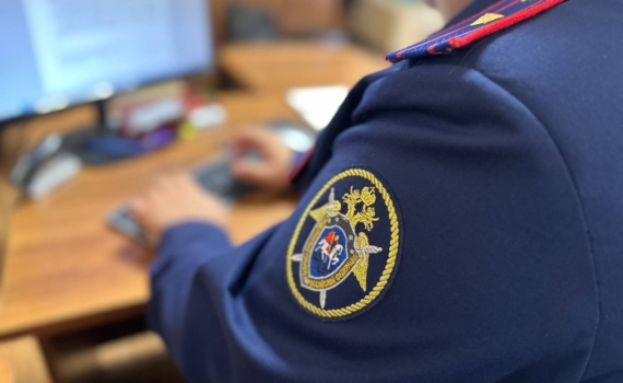 В Адыгее заместитель главного врача Красногвардейской ЦРБ подозревается в превышении должностных полномочий В Адыгее заместитель главного врача Красногвардейской ЦРБ подозревается в превышении должностных полномочий